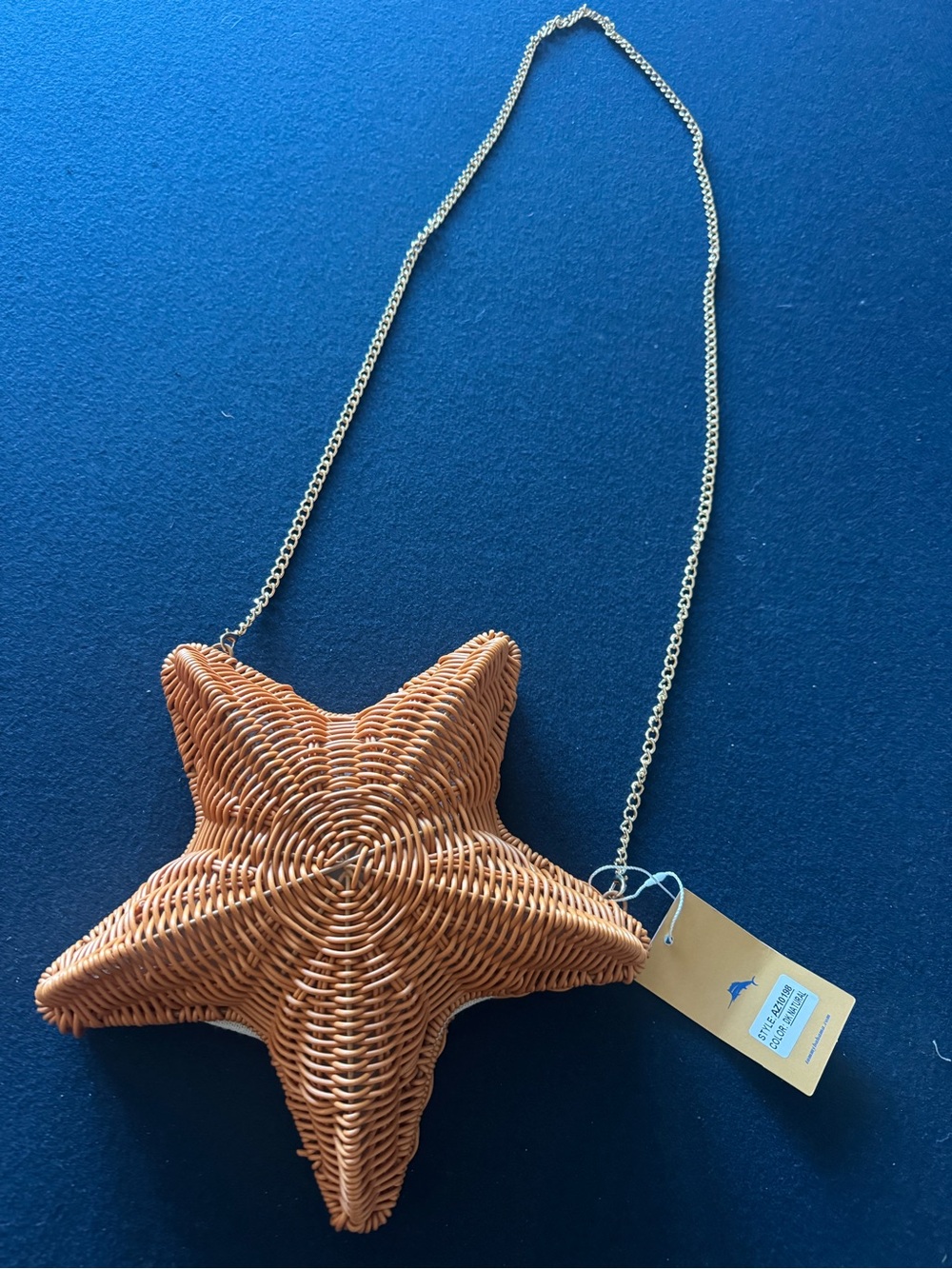 Tommy Bahama Tan Woven Starfish Crossbody w/ Gold Chain,fully lined,snap close⭐️